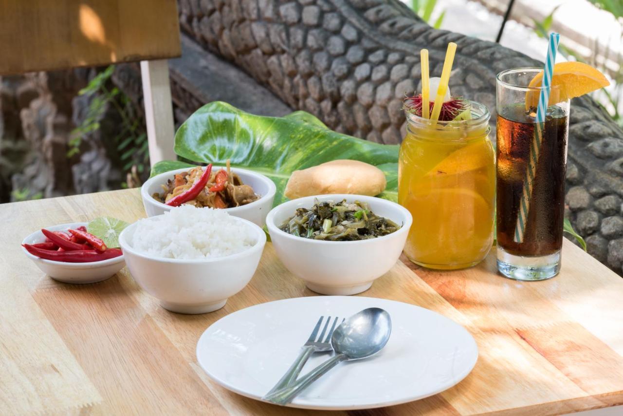 Barefoot Backpacker Resort Siem Reap Luaran gambar